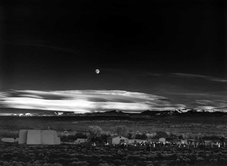 Ансел Адамс (Ansel Adams). Moonrise over Hernandez, New Mexico, 1941