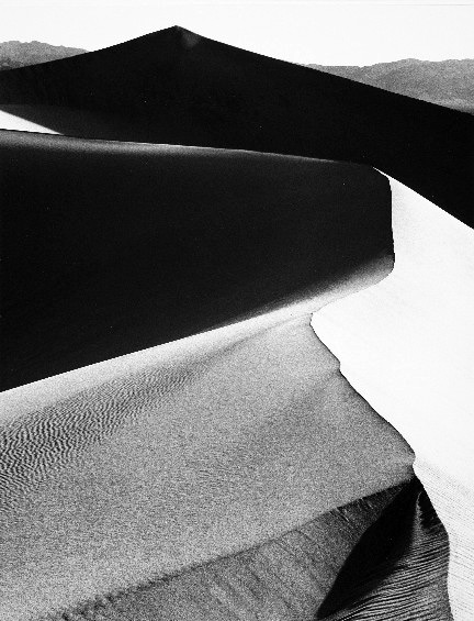 Ансел Адамс (Ansel Adams). Sand Dunes, Sunrise, Death Valley National Monument, California, 1948