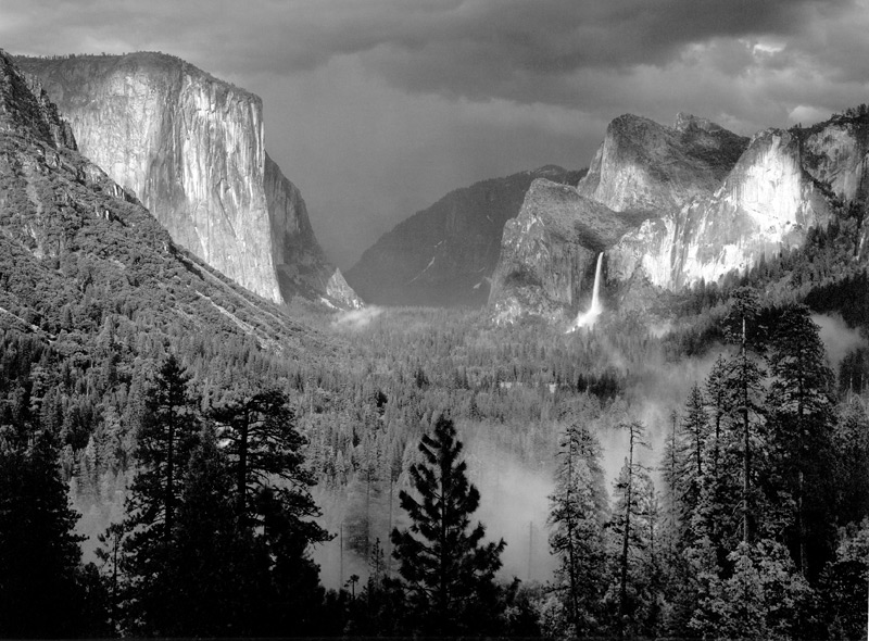 Ансел Адамс (Ansel Adams). Yosemite Valley, Thunderstorm, 1949