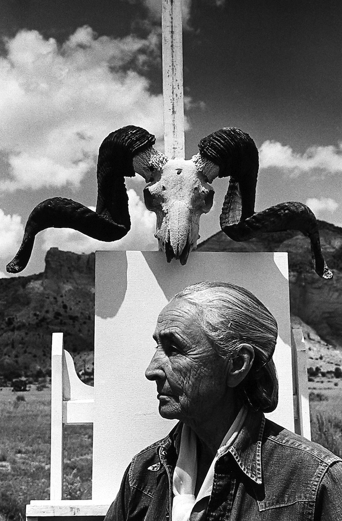 Арнольд Ньюман. Джорджия О'Киф, художница, Гоуст-Ранч, Нью-Мексико, 1968.jpg