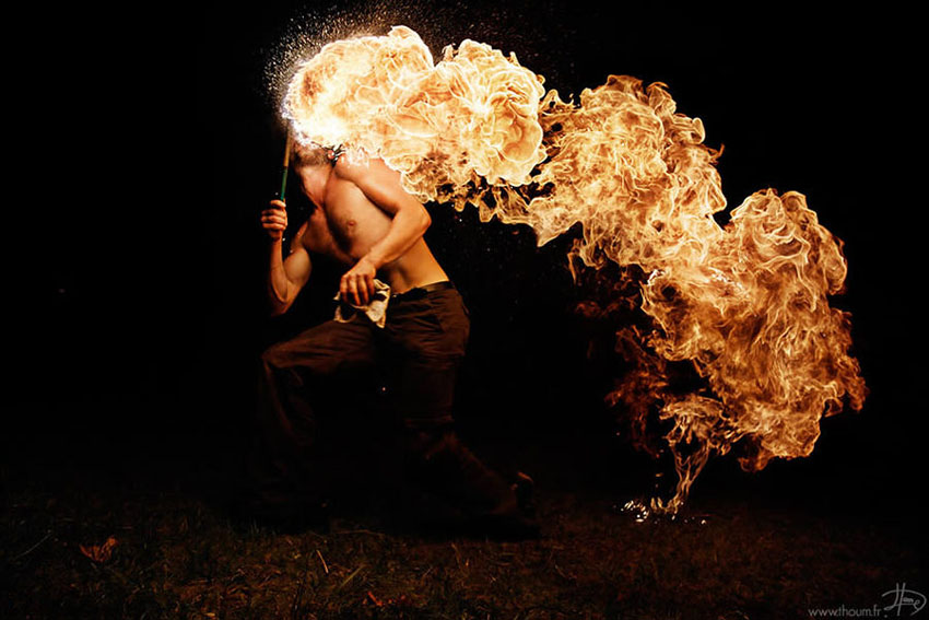 fireshow13 Стихия огня на фото Тома Лакоста