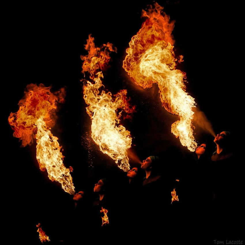 fireshow12 Стихия огня на фото Тома Лакоста