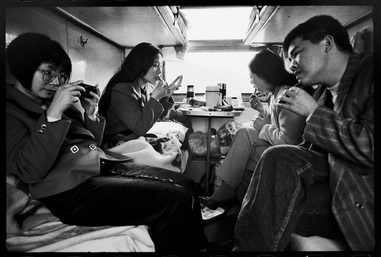 2291 Ван Фучунь: Фотосерия Китайцы в поезде