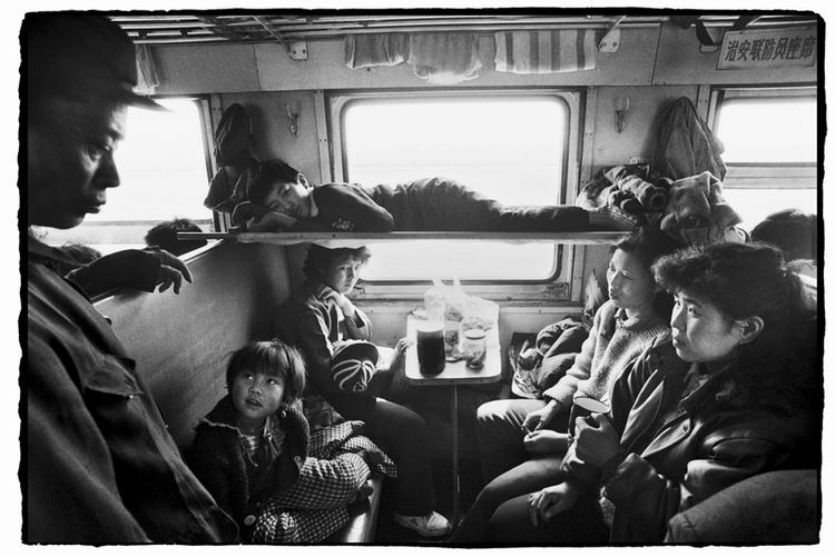 1584 Ван Фучунь: Фотосерия Китайцы в поезде