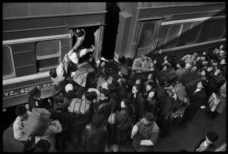 3254 Ван Фучунь: Фотосерия Китайцы в поезде