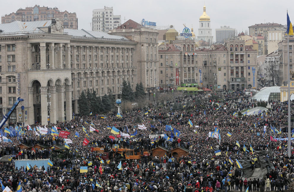 uariot10 Впечатляющие кадры украинских протестов