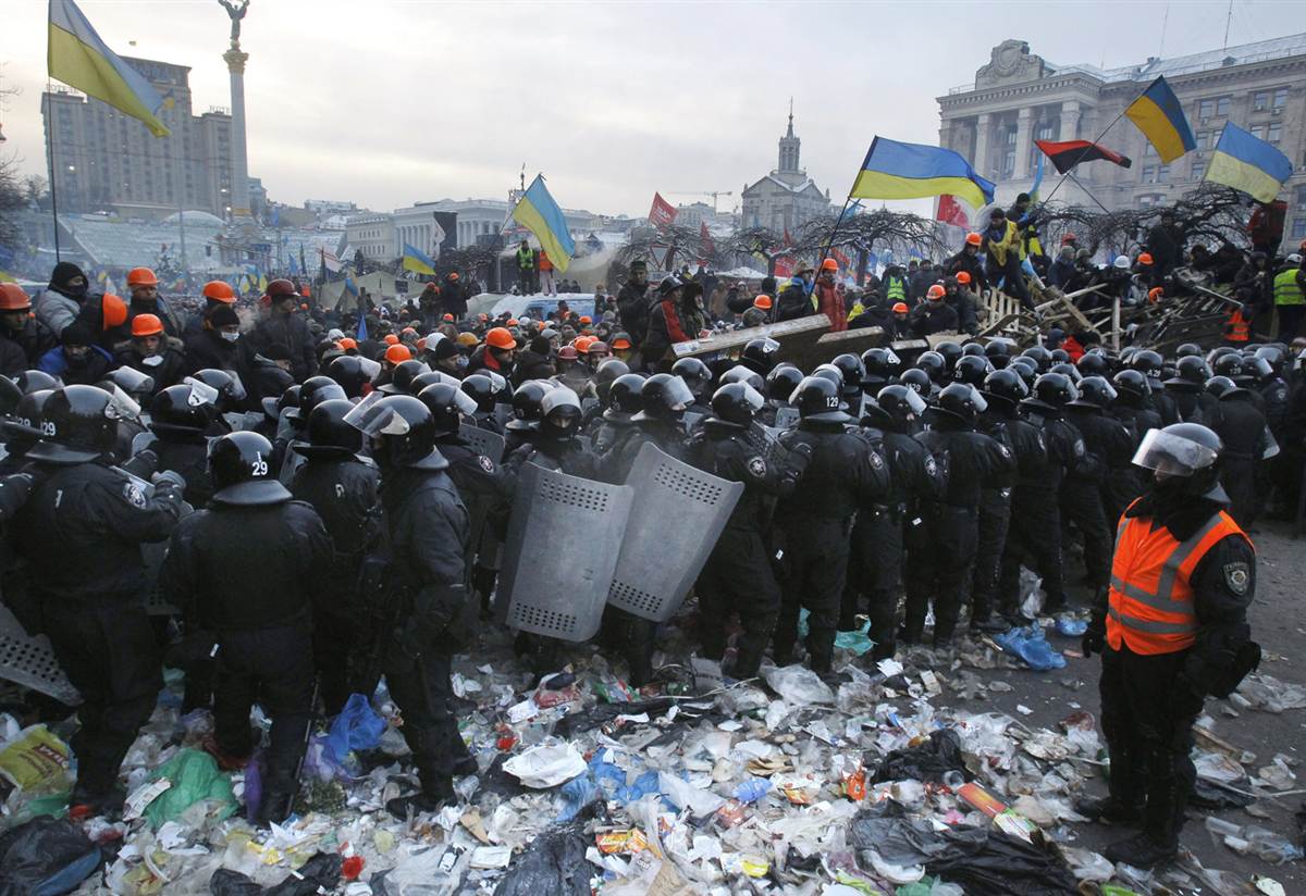 Что произошло на майдане в 2014. Киев 2013 Майдан. Евромайдан в Киеве 2013-2014. Майдан 2014 площадь независимости.