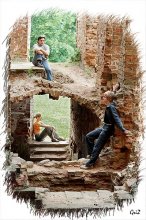 В развалинах Коссовского замка / замок на закате, штатив и 30 сек выдержки