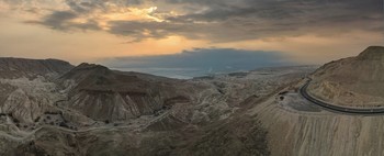 Рассвет на Мертвом море / Израиль