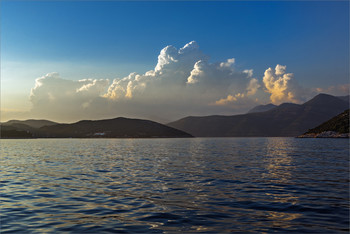 &quot;А правда, как горы, стоят облака?&quot; / Адриатическое море в районе Дубровника.