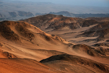 Среди песков и скал / Берег Скелетов, Намибия