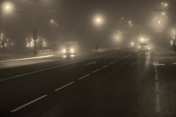 Бегущий в тумане... / Ночные улицы...