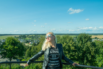 лето / https://vk.com/e.vaguro

https://www.instagram.com/vaguro_v_u_v/

https://web.facebook.com/evgeniy.vagouro

https://www.pexels.com/ru-ru/@10472344