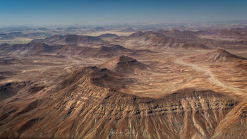 Полет над пустыней / Необитаемые глубинные области на северо-западе Намибии