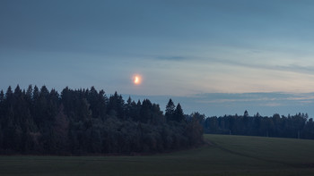 &nbsp; / Вечер, луна, поле.