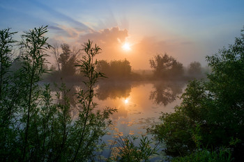 Весенний пейзаж. / Рассвет на озере Студёное.