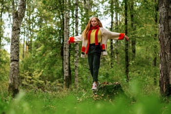 Прыжок Жанны / модель Жанна Смирнова
наряд предоставлен студией «Косплей»