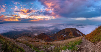 Уходим в закат, там где спят облака... / Вершина горы Бештау (КМВ, 1400м)