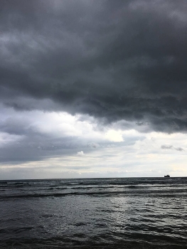 &nbsp; / Dark Clouds and Sea