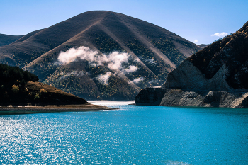 Голубое / В народе его называют &quot;Голубым озером&quot;, Андийское озеро, с. Анди, Дагестан.