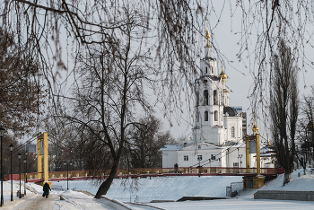 Собор Святого Богоявления / Зимним днем