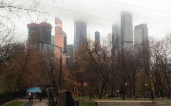 Москва. Туманное СИТИ / Осень в Москве