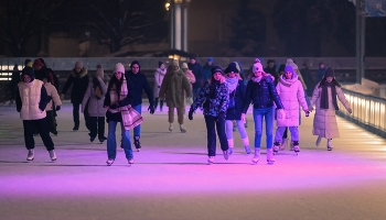 На катке, в лицах / ВДНХ