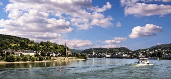 По Рейну / ***