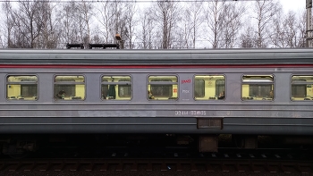 Электропоезд на платформе &quot;43 км&quot; (Горьковское направление) / Электропоезд на платформе &quot;43 км&quot; (Горьковское направление)