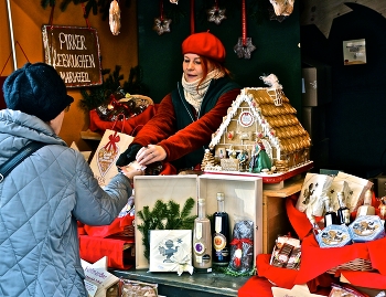 Ах, эти ярмарки! / И не хочешь да что-нибудь обязательно купишь :)