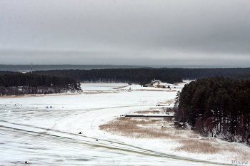 &nbsp; / Селигер...красивейшее озеро, расположенное в европейской части России на границе Тверской и Новгородской областей.Селигер имеет ледниковое происхождение и представляет собой грандиозную гидросистему, сложенную из озер, которые соединяются между собой реками и проливами.Водоем считается самым чистым в Тверской области. По всей водной глади рассеяны острова (большие и маленькие). Всего их 169.