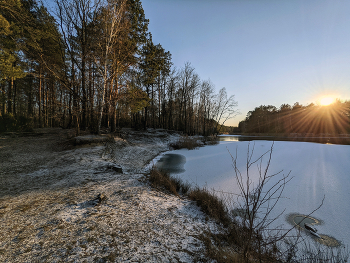 Солнце над рекой / #########