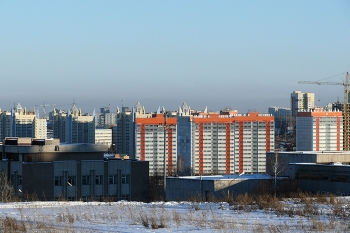 Город в солнечный зимний день** / город в ясную погоду всегда прекрасен