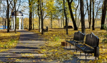 В старом парке заблудилась Осень... / Октябрь.