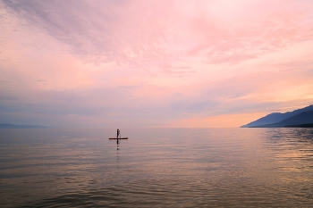 Девушка с веслом / Байкал