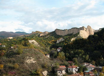 У подножия горы / горы Пирин