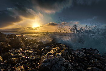 Во время прибоя / Севастополь