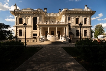 Усадьба Асеевых. Город Тамбов (Россия) / ☆ Мысли и афоризмы «Искусство и Жизнь» 
☆ Книга «Владыка Моря» 
☆ Сборник стихотворений «Огнём объятая душа» 
---> https://vk.com/ARTYOMMIRNIY 
---> https://www.flickr.com/photos/R-TYOM
______
https://500px.com/R-TYOM
https://t.me/ARTYOMMIRNIY
https://www.instagram.com/ARTYOM_MIRNIY
______
Copyright© Photoartist Artyom Mirniy / Фотохудожник Артём Мирный