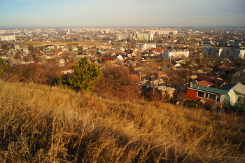 Взгляд с горы / Симферополь с горы в тёплый осенний день