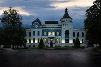Могилёвский областной художественный музей имени П. В. Масленикова / ☆ Мысли и афоризмы «Искусство и Жизнь»
☆ Книга «Владыка Моря»
☆ Сборник стихотворений «Огнём объятая душа»
---> https://vk.com/ARTYOMMIRNIY
---> https://www.flickr.com/photos/R-TYOM
______
https://500px.com/R-TYOM
https://t.me/ARTYOMMIRNIY
https://www.instagram.com/ARTYOM_MIRNIY
______
Copyright© Photoartist Artyom Mirniy / Фотохудожник Артём Мирный