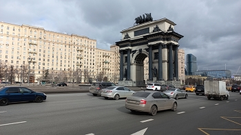 Триумфальная арка на Кутузовском проспекте / Москва.Триумфальная арка на Кутузовском проспекте