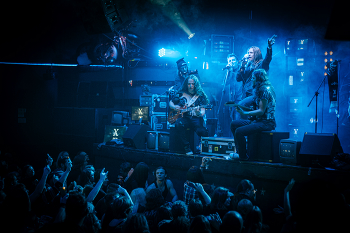 концетр / https://www.instagram.com/vaguro_v_u_v

https://web.facebook.com/evgeniy.vagouro

https://vk.com/e.vaguro

https://www.youtube.com/user/MsREPOMEN