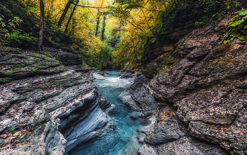 По осеннему Таштаю / Туапсинский район Краснодарского края, каньон р. Таштай, октябрь.