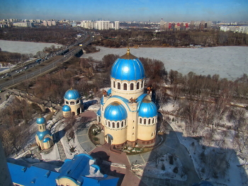 Храмовый комплекс в Орехово / Москва.