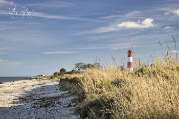  / Leuchtturm Falshöft am Strand der Ostsee