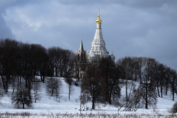 Храм Преображения Господня в селе Остров (Московская область/Ленинский район) / Храм Преображения Господня в селе Остров (Московская область/Ленинский район)