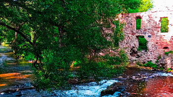 Old mill / Ruins of an old mill on a small river