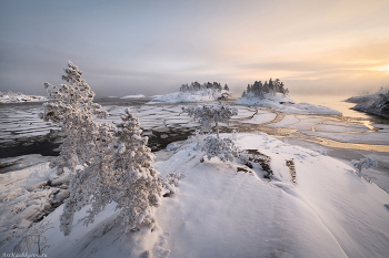 "Вид на зимние острова" / Карелия. Ладожские шхеры в зимнем