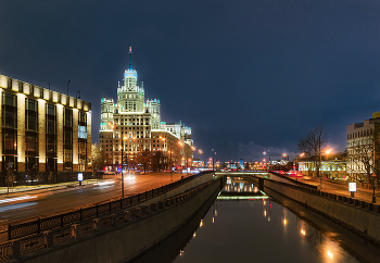 Ночная Москва / Вид с Подгорской набережной.