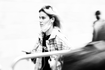 В бесконечном потоке / ***